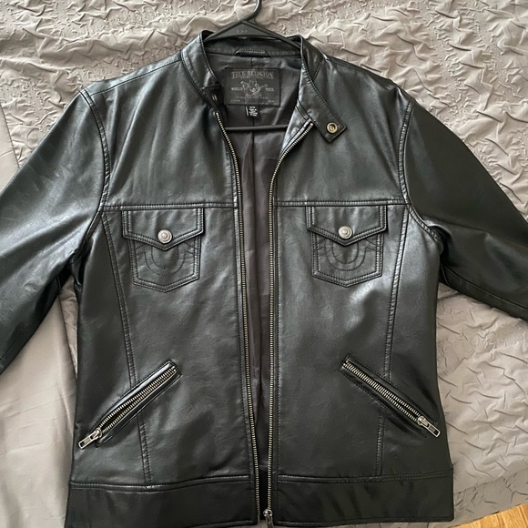 WOMENS BLACK LEATHER JACKET (TRUE RELIGION)